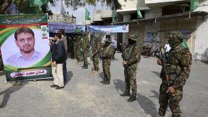 סוכת האבלים שהוקמה לאחר מותו של אל-בטש בג'בלייה. | AP