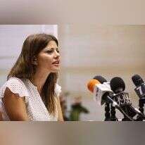 אורלי לוי-אבקסיס. | דודי ועקנין