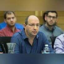 אבי ניסנקורן. כחול לבן. | נעם ריבקין פנטון