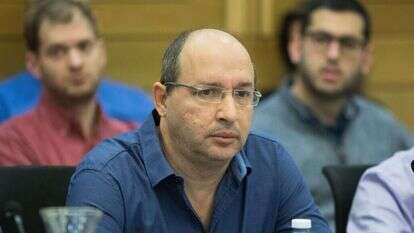 אבי ניסנקורן. כחול לבן. | נעם ריבקין פנטון