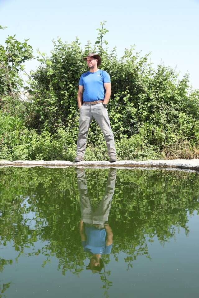 יעקב דולב. | מרים צחי