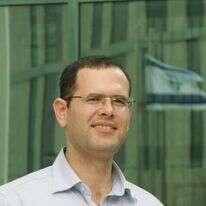 משה סעדה. | מרים צחי