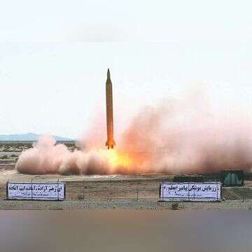 ניסוי טילים בליסטיים באיראן. | EPA