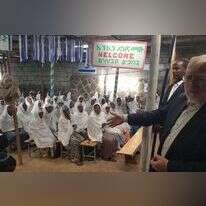 הרב ולדמן בקהילה. | צביקה קליין