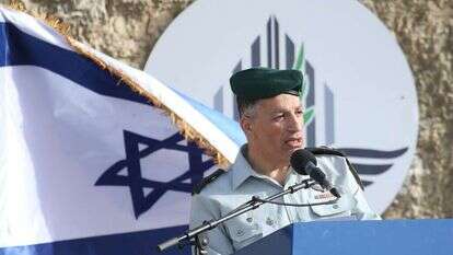 מרדכי בטקס חילופי מתאם פעולות הממשלה בשטחים. | מרים צחי