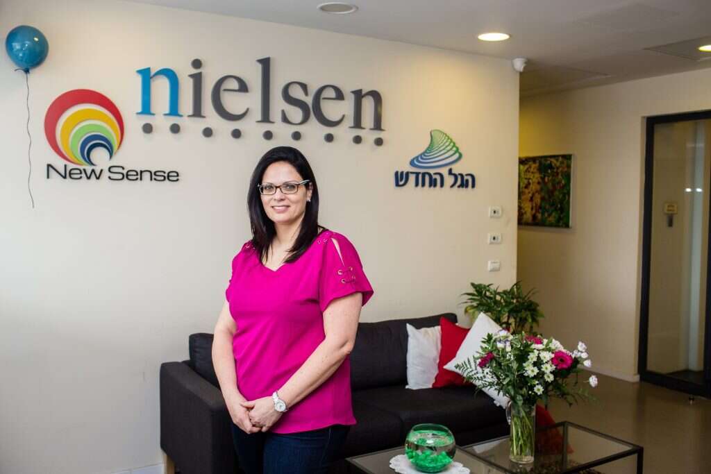 קרן קורלי. | אבישג שאר-ישוב