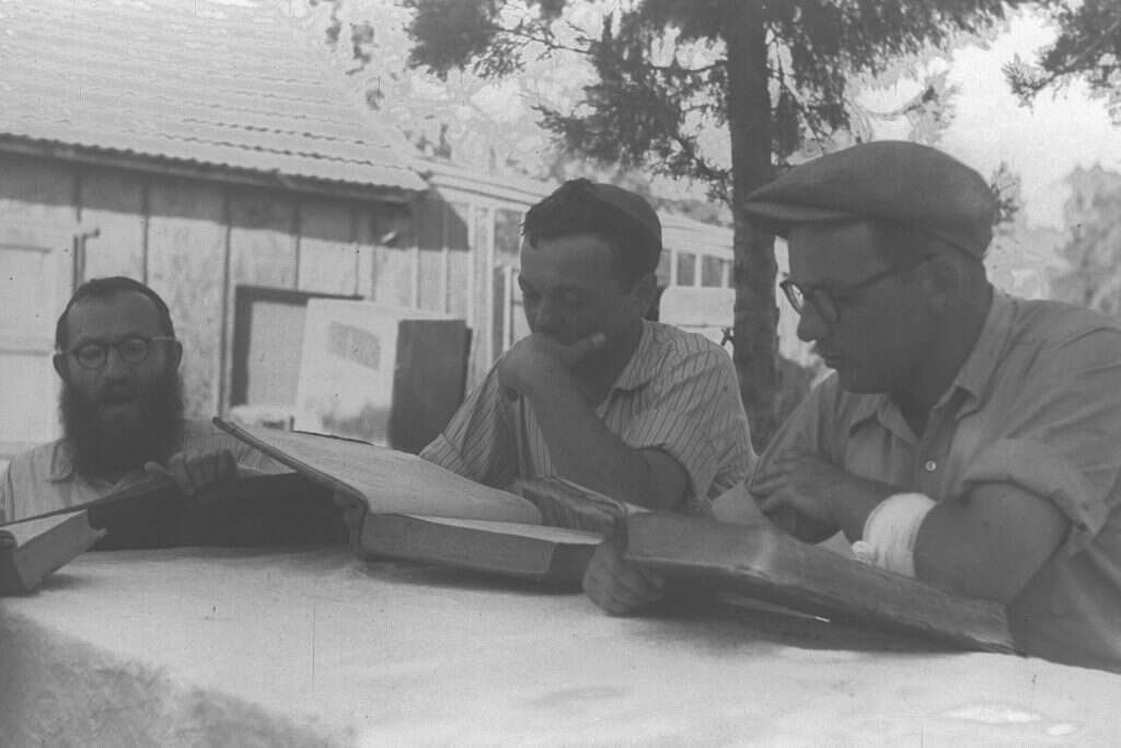 קיבוץ חפץ חיים בעבר. | קלוגר זלוטן, לע"מ