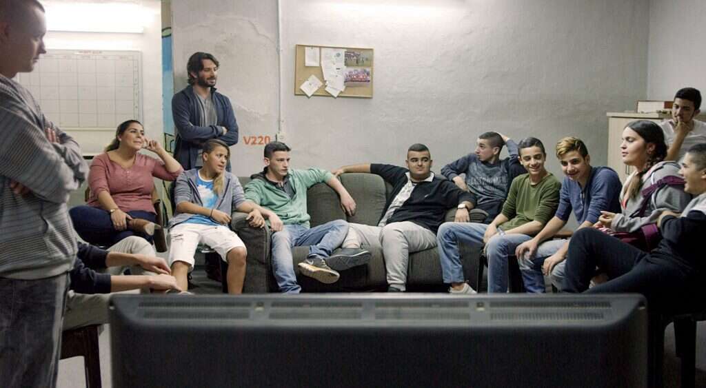 מההתחלה ידעתי שאלהק בני נוער אמיתיים והם אכן מתפוצצים על המסך. מתוך "מוטלים בספק". | שי גולדמן