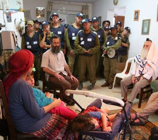 ההתנתקות. | מרים צחי ההתנתקות. | מרים צחי