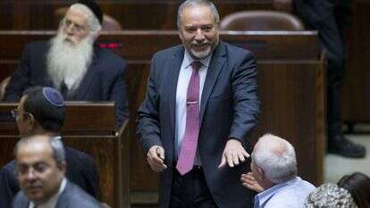אביגדור ליברמן במליאת הכנסת. | יונתן זינדל, פלאש90 אביגדור ליברמן במליאת הכנסת. | יונתן זינדל, פלאש90