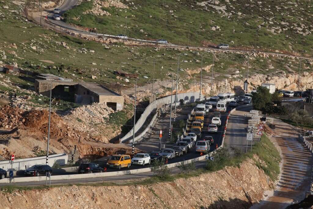פקק באזור חיזמה־אדם. | מרים צחי