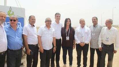 שר הכלכלה וראשי המועצות האזוריות בהנחת אבן הפינה לפארק שוקת, השבוע. שלישי מימין: בן-גרא. | מועצה מקומית מיתר שר הכלכלה וראשי המועצות האזוריות בהנחת אבן הפינה לפארק שוקת, השבוע. שלישי מימין: בן-גרא. | מועצה מקומית מיתר