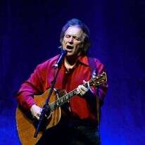 דון מקלין. | keith perry