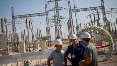 תחנת כוח. | מרים אלסטר, פלאש 90