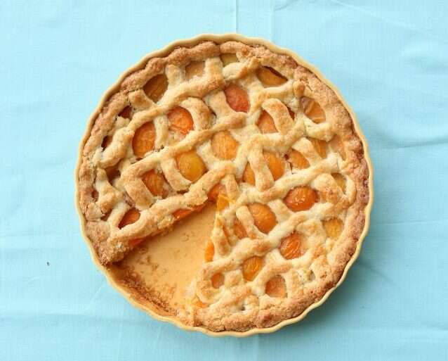 פאי משמשים ומרציפן. | אפרת ליכטנשטט