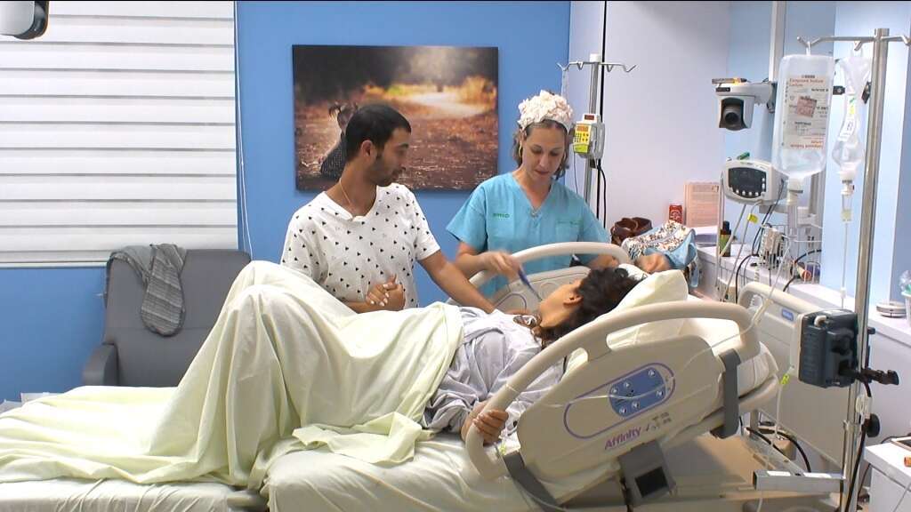 צופיה פלזן- דיקשטיין בעבודה, מתוך "בייבי בום"