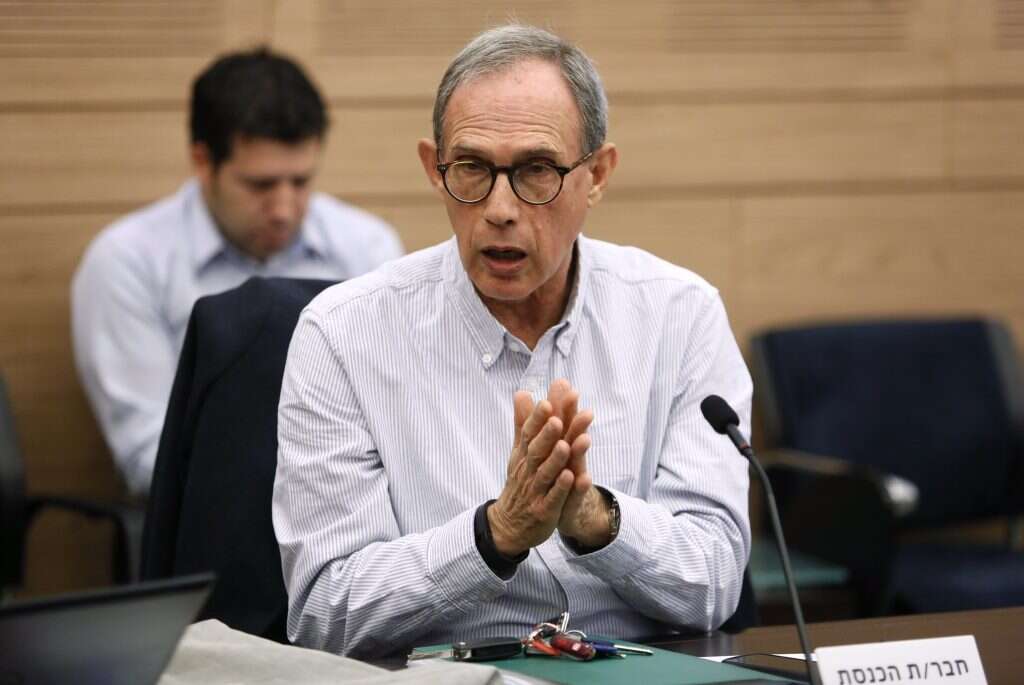 ניצול כפול של ההסכם הקואליציוני לטובת יהדות רפורמית וקונסרבטיבית.  השר נחמן שי. | דודי ועקנין