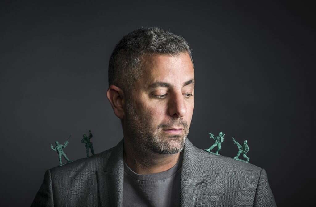 ליצור טלוויזיה שהיא סוג של קולנוע. גבעון. | פיני סילוק