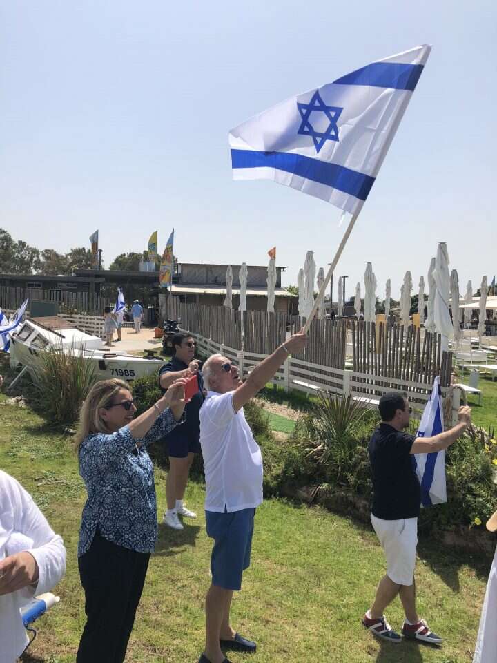 פוגאן בביקור בארץ. | יח"צ