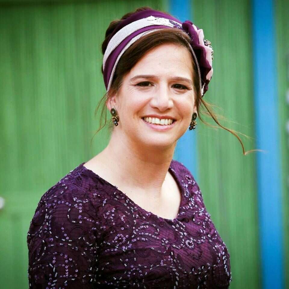 אחינועם נחום. | נוה בן שמואל