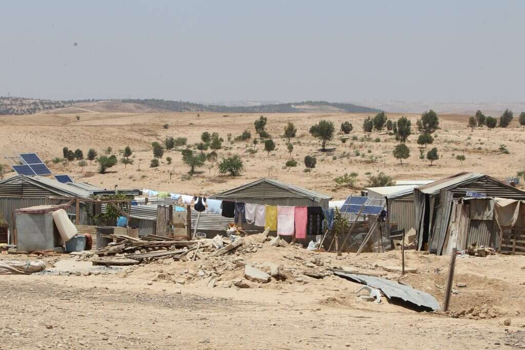 מאהל בדווי בדרום. | מרים צחי