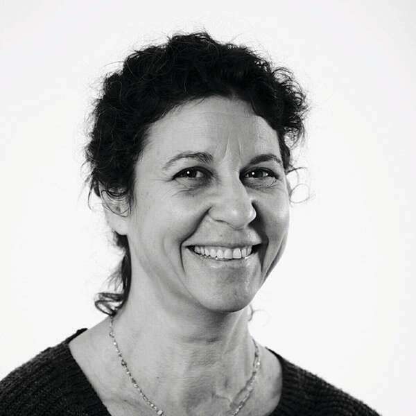 דפנה אברמוביץ'. | הברית הישראלית