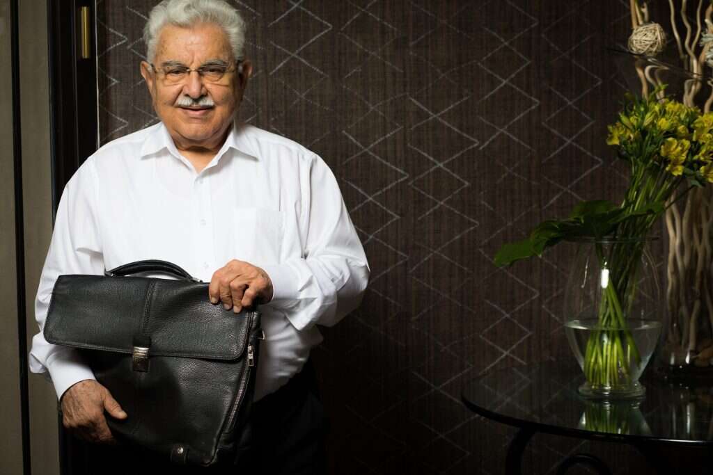 השר לשעבר משה נסים. | אריק סולטן