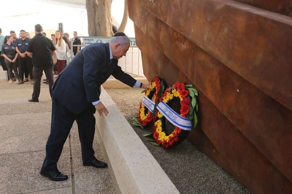 נתניהו בטקס האזכרה לחללי אלטלנה. | מארק ישראל סלם