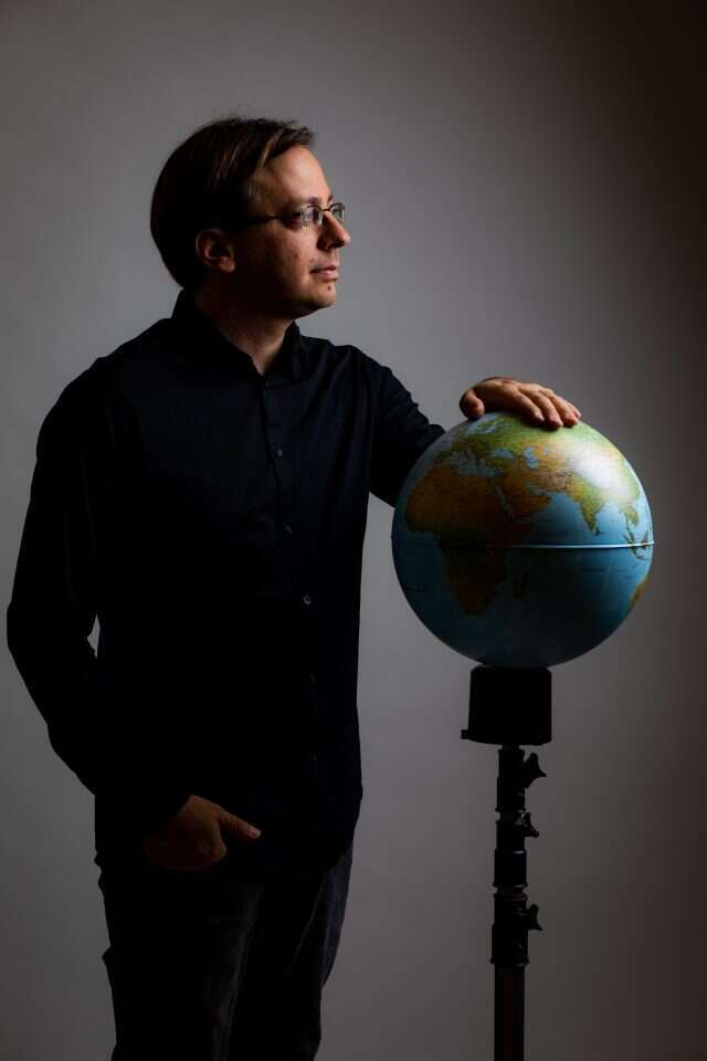 נדב אייל. | אריק סולטן