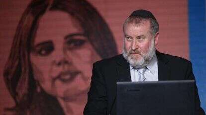 היועץ המשפטי אביחי מנדלבליט. | אורן בן חקון