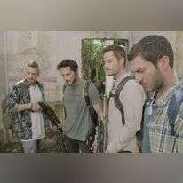 בשבילה גיבורים עפים. | יח"צ קשת