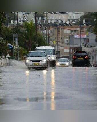 גשם בשדרות. ארכיון | יהודה פרץ גשם בשדרות. ארכיון | יהודה פרץ