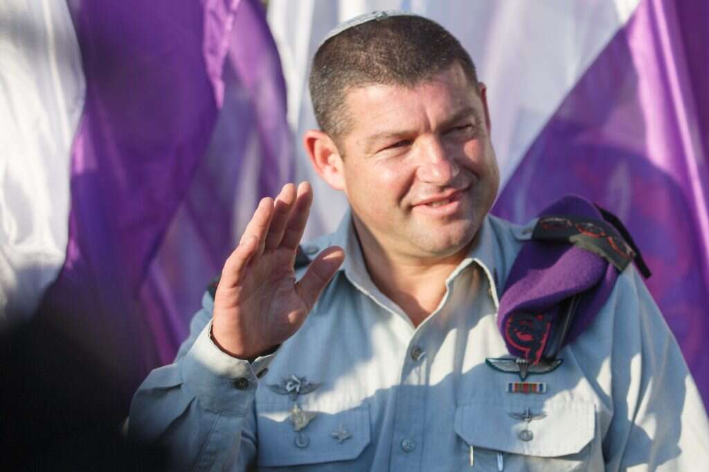 תא"ל עופר וינטר. | אנצ'ו גוש, ג'יני