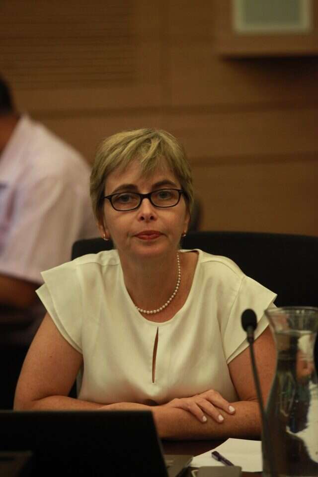 הממונה על ההגבלים העסקיים מיכל הלפרין. | יצחק הררי, דוברות הכנסת הממונה על ההגבלים העסקיים מיכל הלפרין. | יצחק הררי, דוברות הכנסת