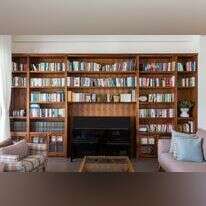 הספריה של רביטל ויטלזון יעקבס. | גלעד בר שלו