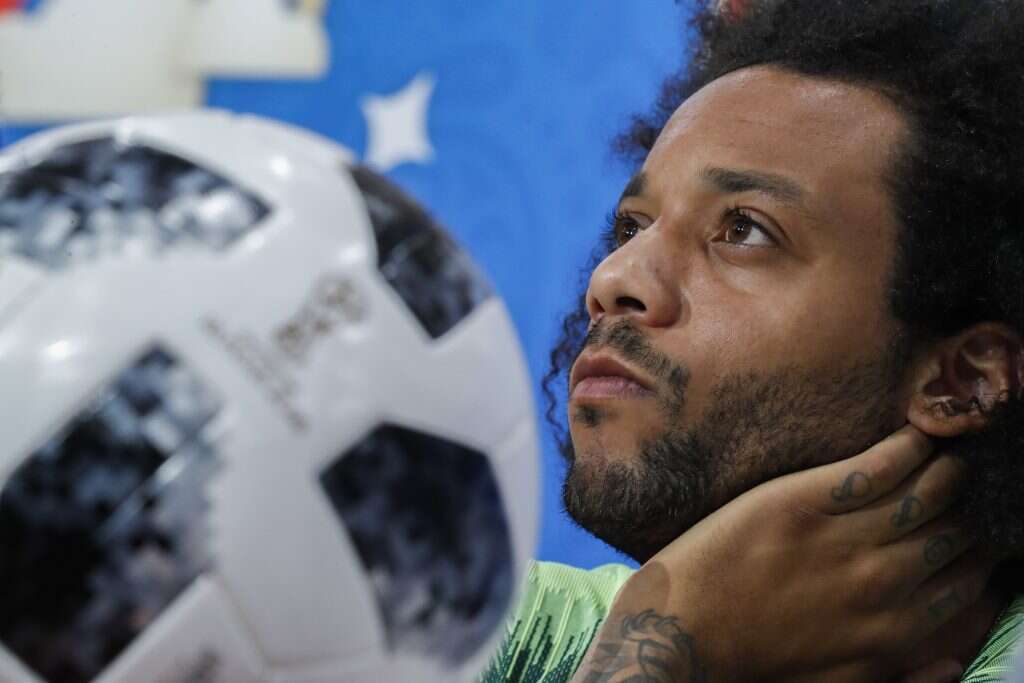 על מה הוא חושב? מרסלו, המגן הברזילאי של נבחרת ברזיל, מתכונן למשחק הראשון נגד שווייץ. | EPA