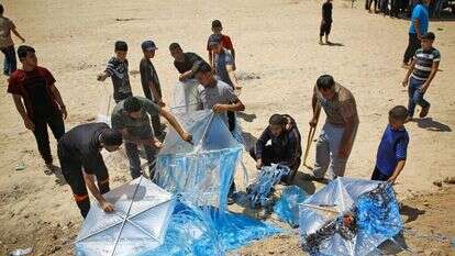 מפריחי עפיפוני חבלה בגבול הרצועה. | AFP