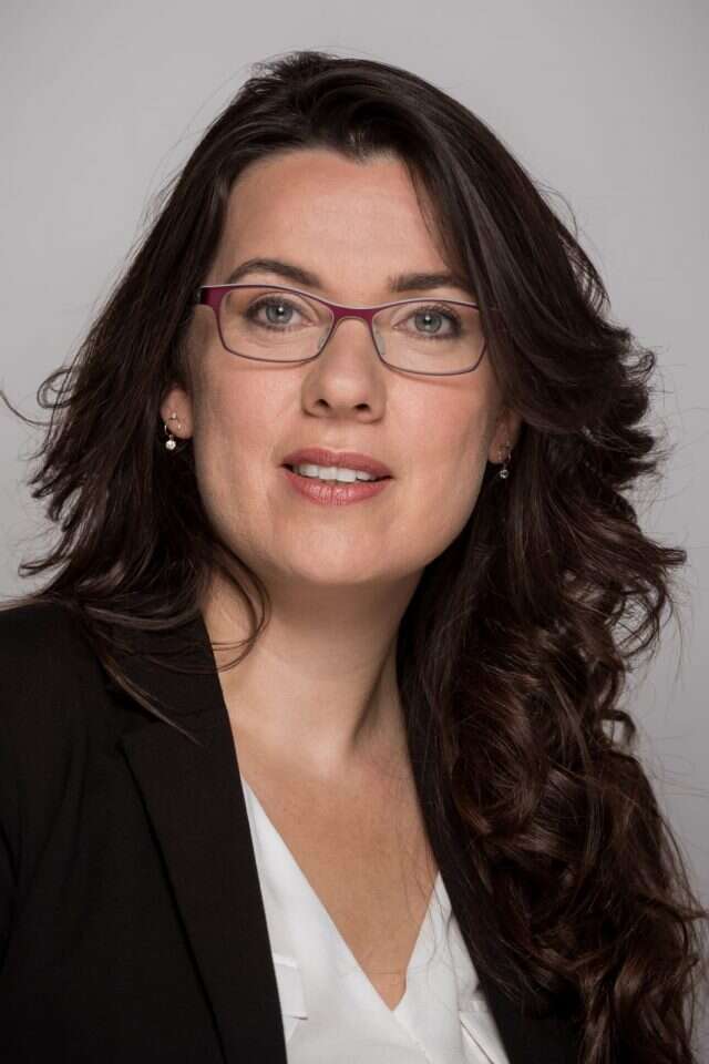 ורד נוימן מנכ"לית המועצה לשלום הילד ורד נוימן מנכ"לית המועצה לשלום הילד