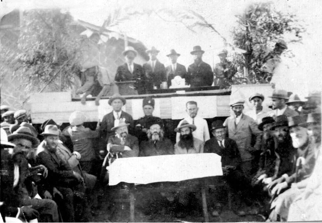 הנחת אבן הפינה לבית הכנסת בעפולה, 1928. | אוסף הליבני שבאתר ביתמונה