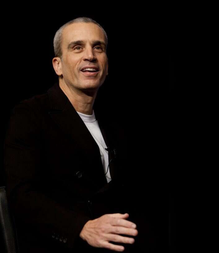 אברי גלעד. | דודי ועקנין