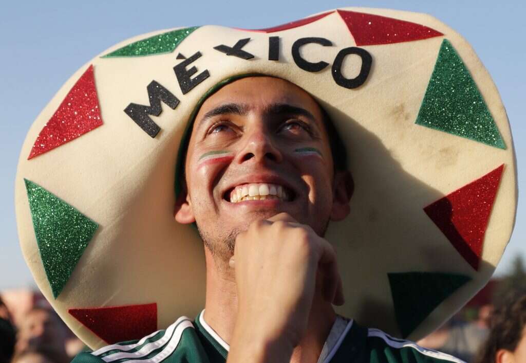 ההפתעה הגדולה. אוהד מקסיקני מרוצה מהנבחרת שלו אחרי עוד ניצחון במונדיאל. | EPA