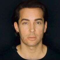 מסך מתוך 'walk away'