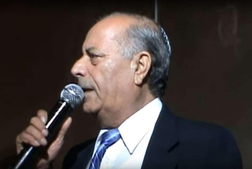 אהרון עמרם. | מסך