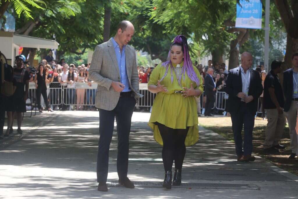 הנסיך ויליאם בשיחה עם נטע ברזילי. | מרק ישראל סלם