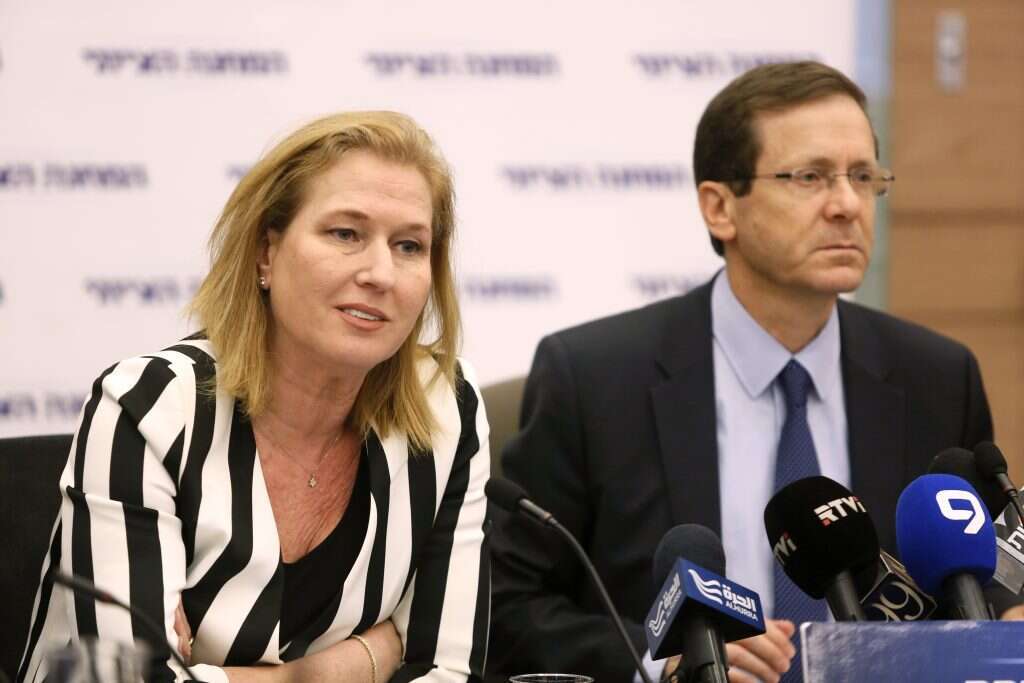 ציפי לבני. | דודי ועקנין