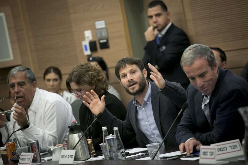 בצלאל סמוטריץ' בדיון בוועדת הפנים. | יונתן זינדל / פלאש90