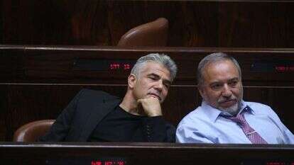 אביגדור ליברמן ויאיר לפיד. | מרים צחי