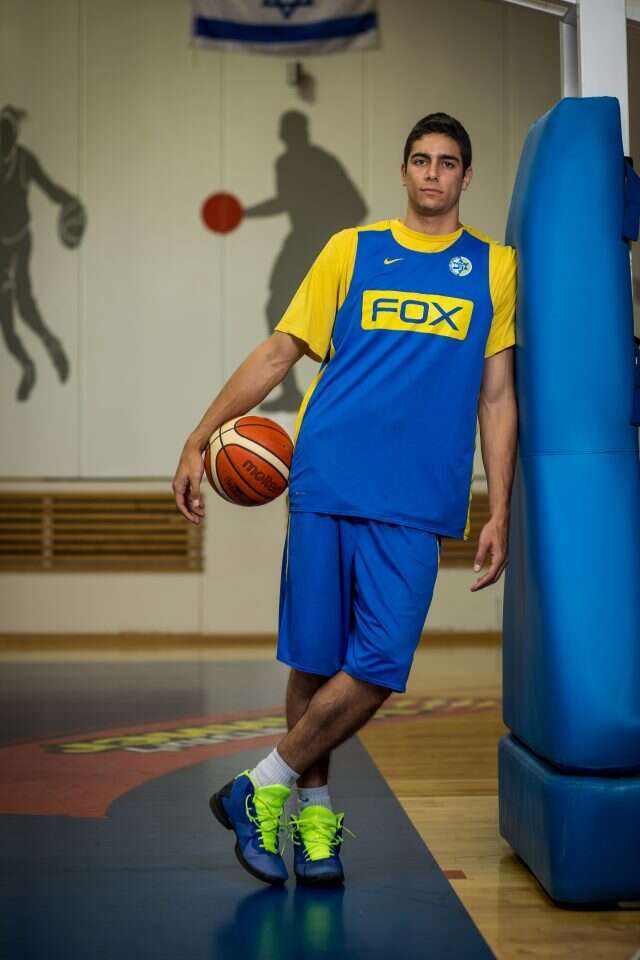 איתי שגב. | אריק סולטן