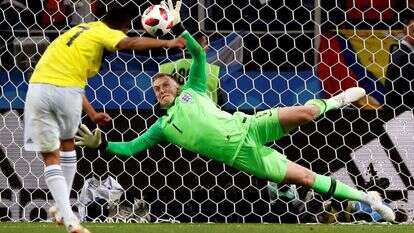 שוער נבחרת אנגליה ג'ורדן פיקפורד בדו קרב הפנדלים נגד קולומביה, מונדיאל 2018. נבחרת שלושת האריות העפילה לרבע גמר גביע העולם. | EPA