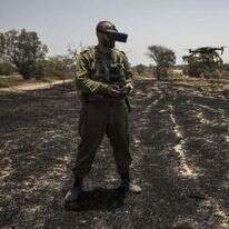 קצין מפעיל רחפן מסכל בעוטף עזה